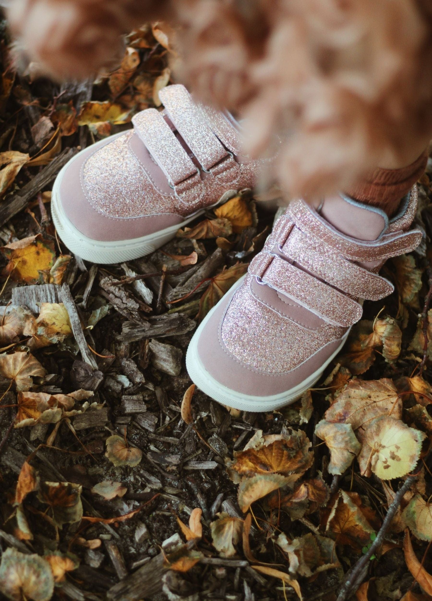 Fråga -fotformad mitten -hi sneaker