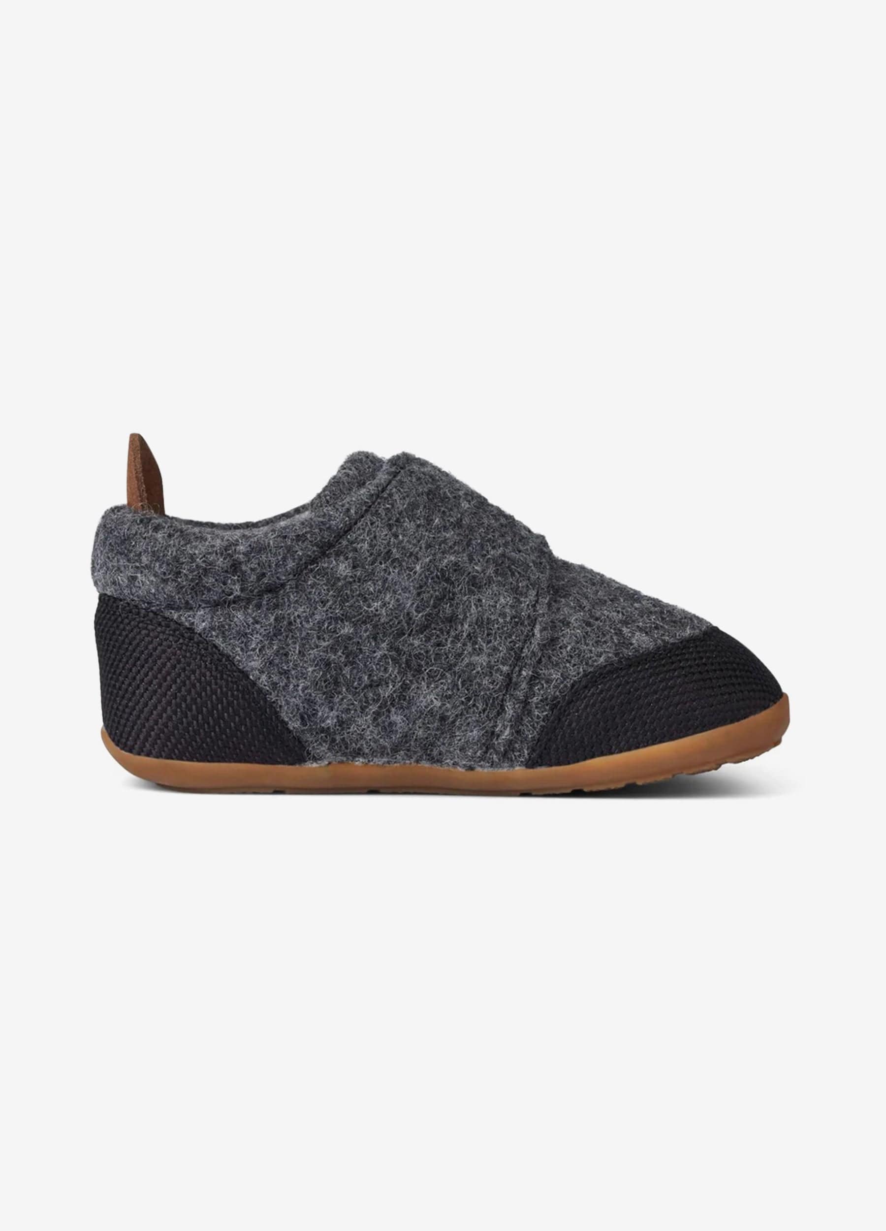 #farve_natural black